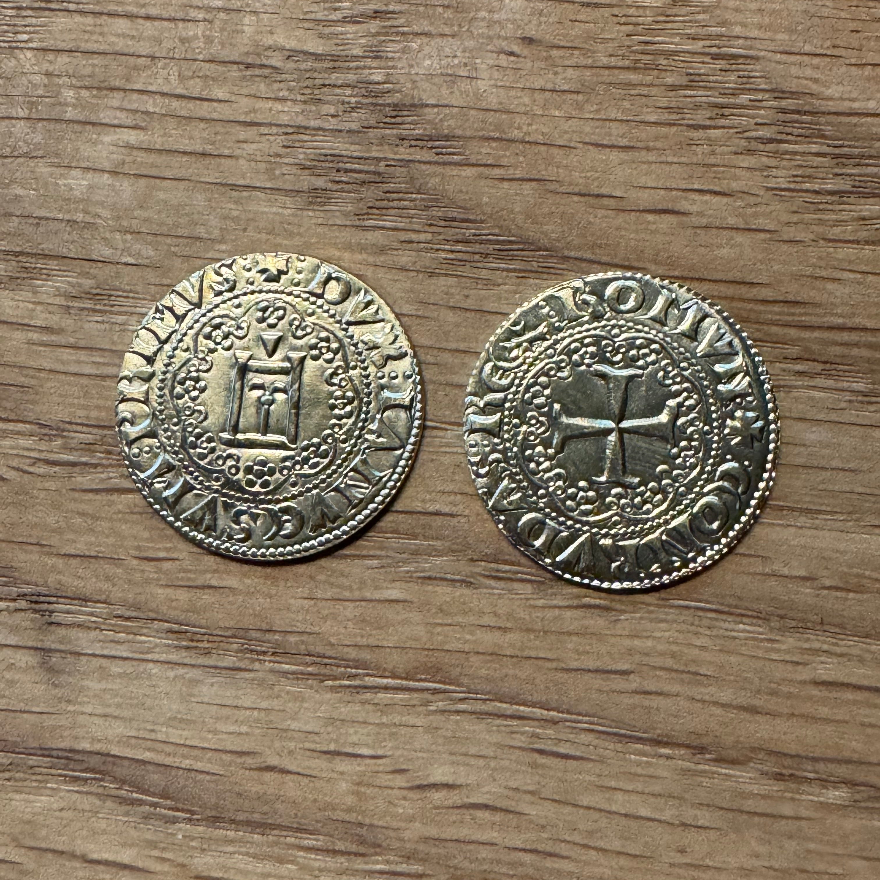 Gold Genovino - Hammered Reproduction